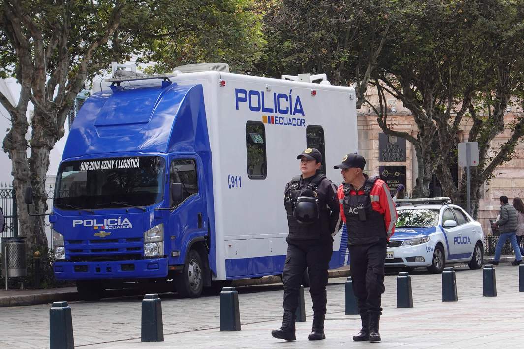 полиция Эквадора