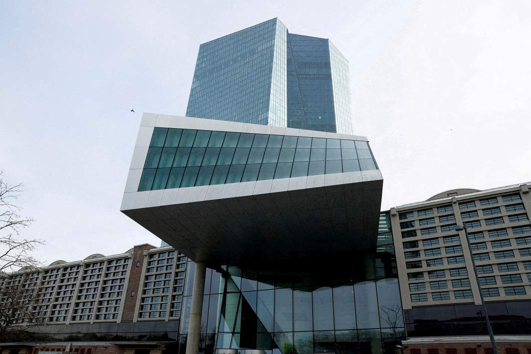 Здание ЕЦБ во Франкфурте, Германия