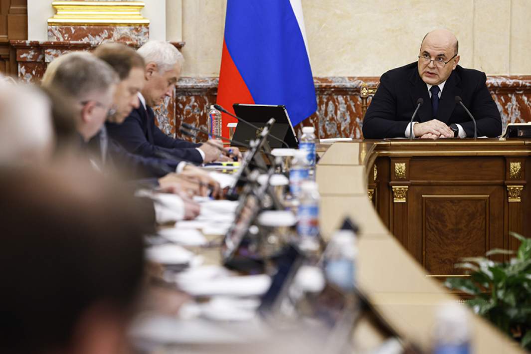 Премьер-министр РФ Михаил Мишустин во время заседания правительства РФ в Доме правительства РФ