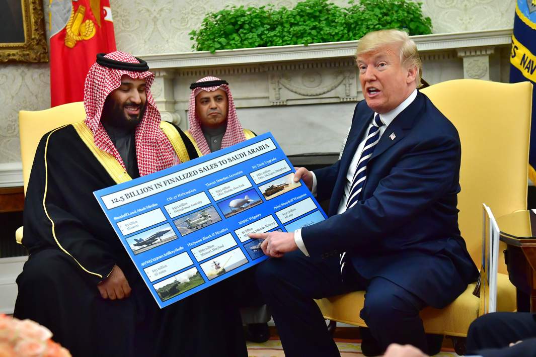 Наследный принц Саудовской Аравии Мухаммад бен Салман и президент США Дональд Трамп во время встречи в Белом доме в Вашингтоне. 20 марта 2018 года