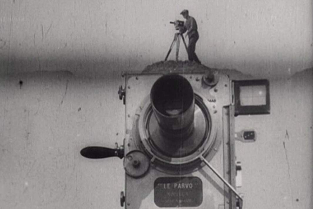 Кадр из фильма «Человек с киноаппаратом» режиссера Дзиги Вертова, 1929 год