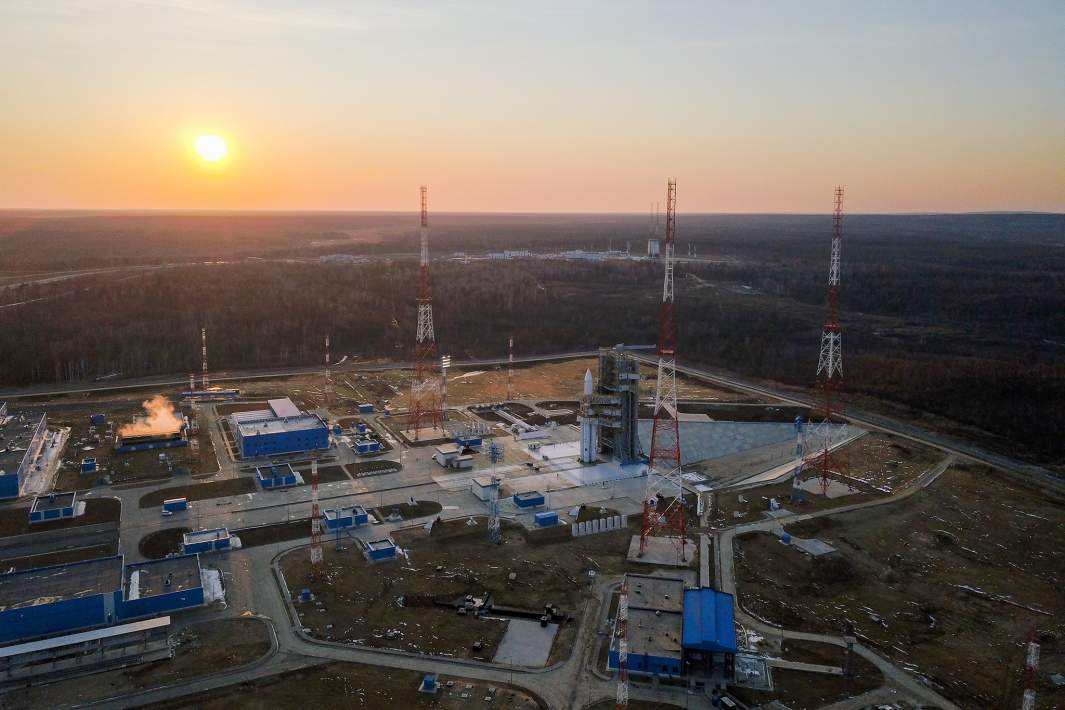 Ракета «Ангара-А5», установленная на новый стартовый комплекс космодрома Восточный