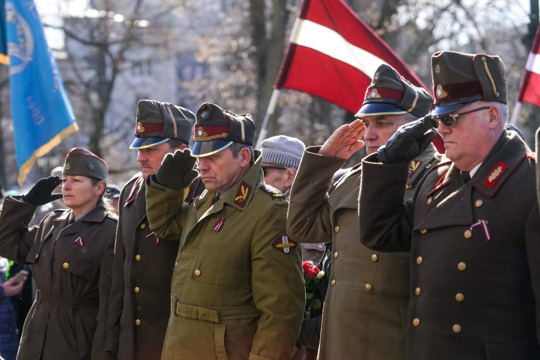 Участники марша бывших латышских легионеров «Ваффен СС» и их сторонников в Риге