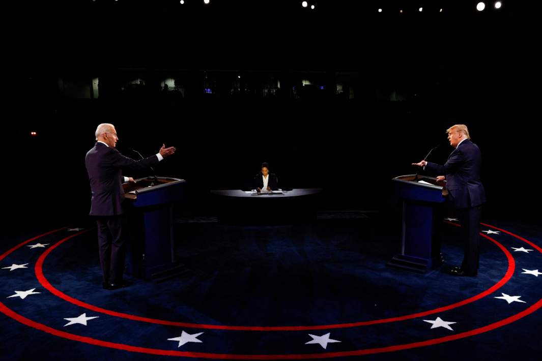 Джо Байден и Дональд Трамп на предвыборных президентских дебатах