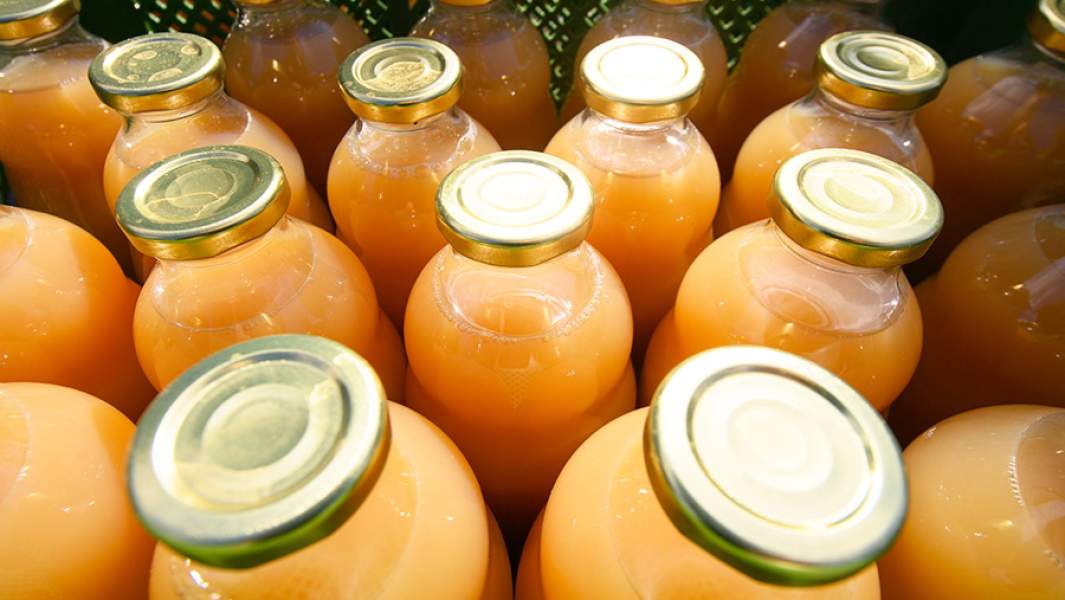 Сок в бутылках