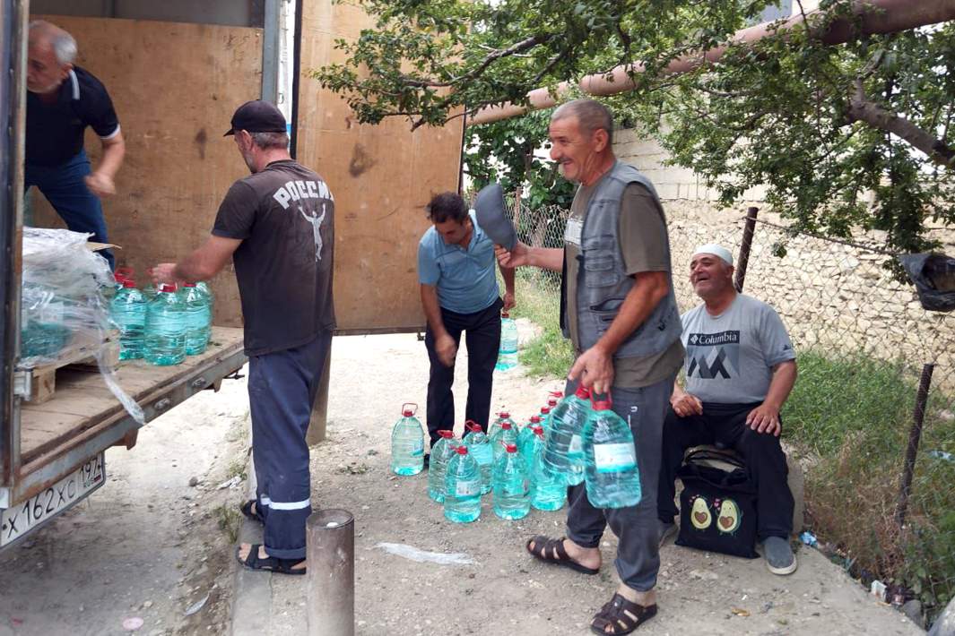 Подвоз бутилированной питьевой воды жителям Буйнакска