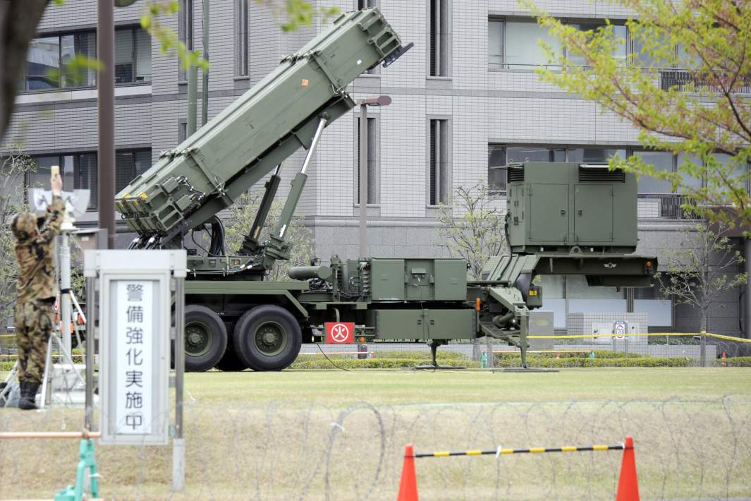 Пусковая установка зенитно-ракетного комплекса Patriot в Токио