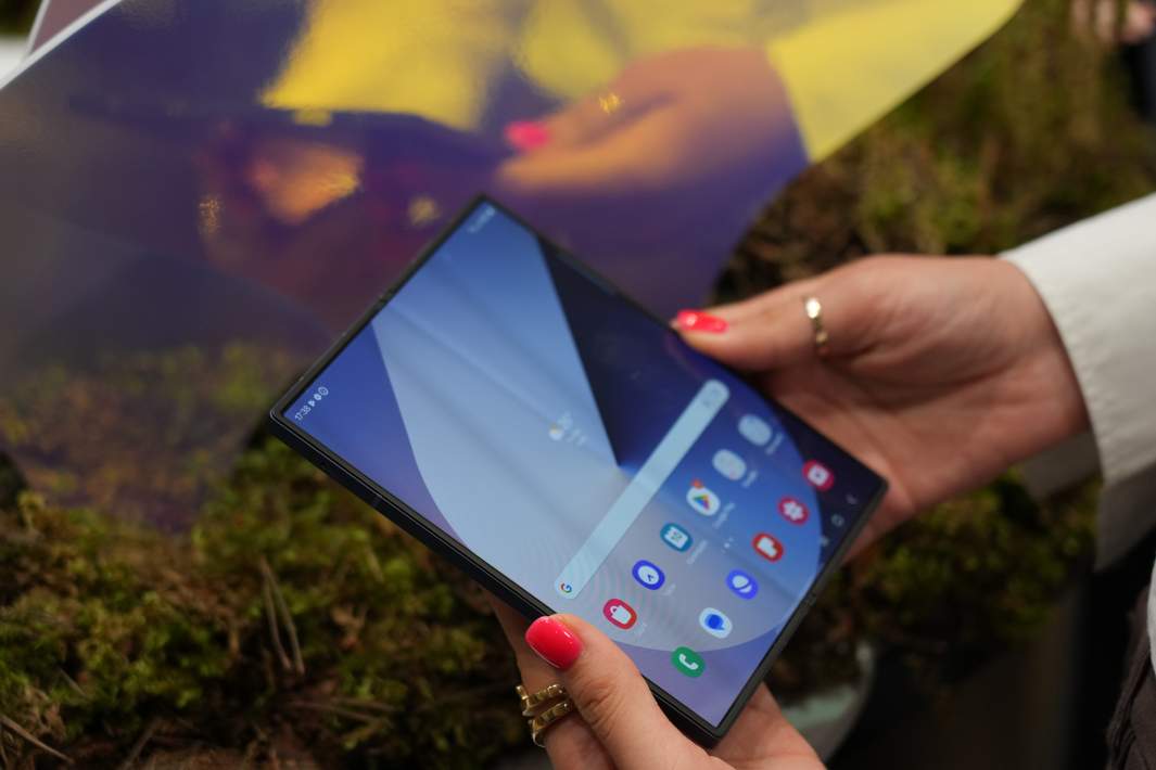  смартфон Samsung Galaxy z Fold 6