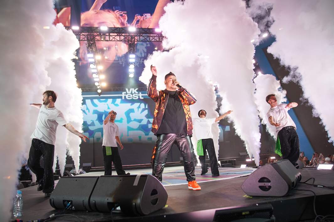 Группа «Руки Вверх!» на музыкальном фестивале VK Fest на территории олимпийского комплекса «Лужники»