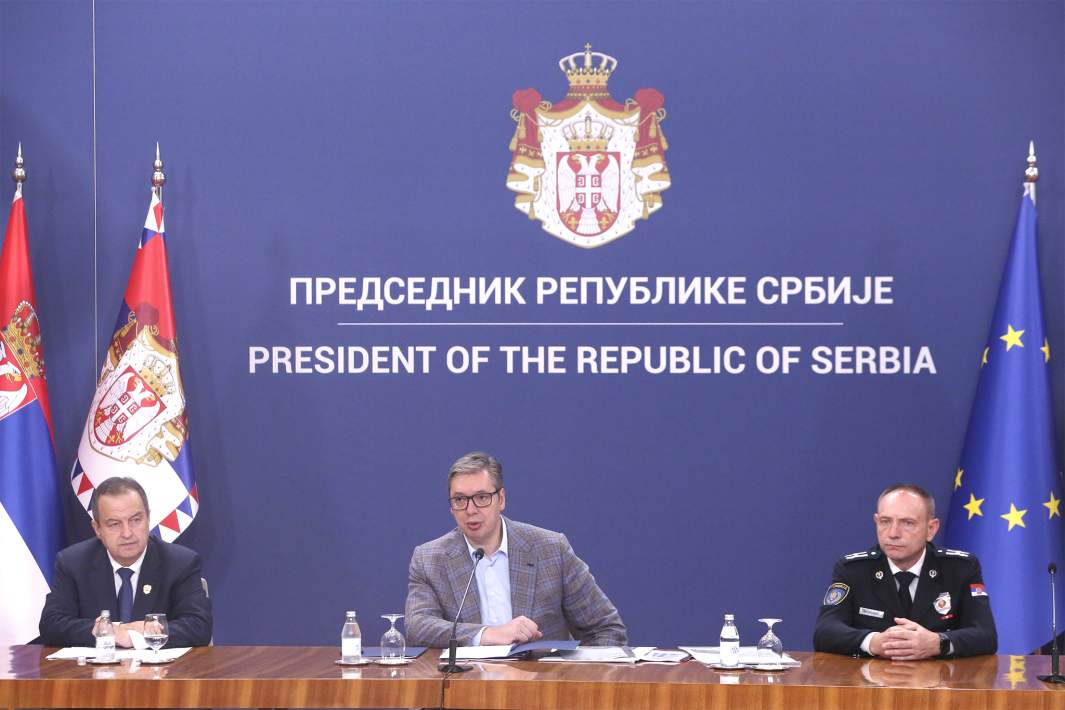 Президент Сербии Александр Вучич на совместной пресс-конференции с министром внутренних дел Сербии Ивицей Дачичем по ситуации с протестами