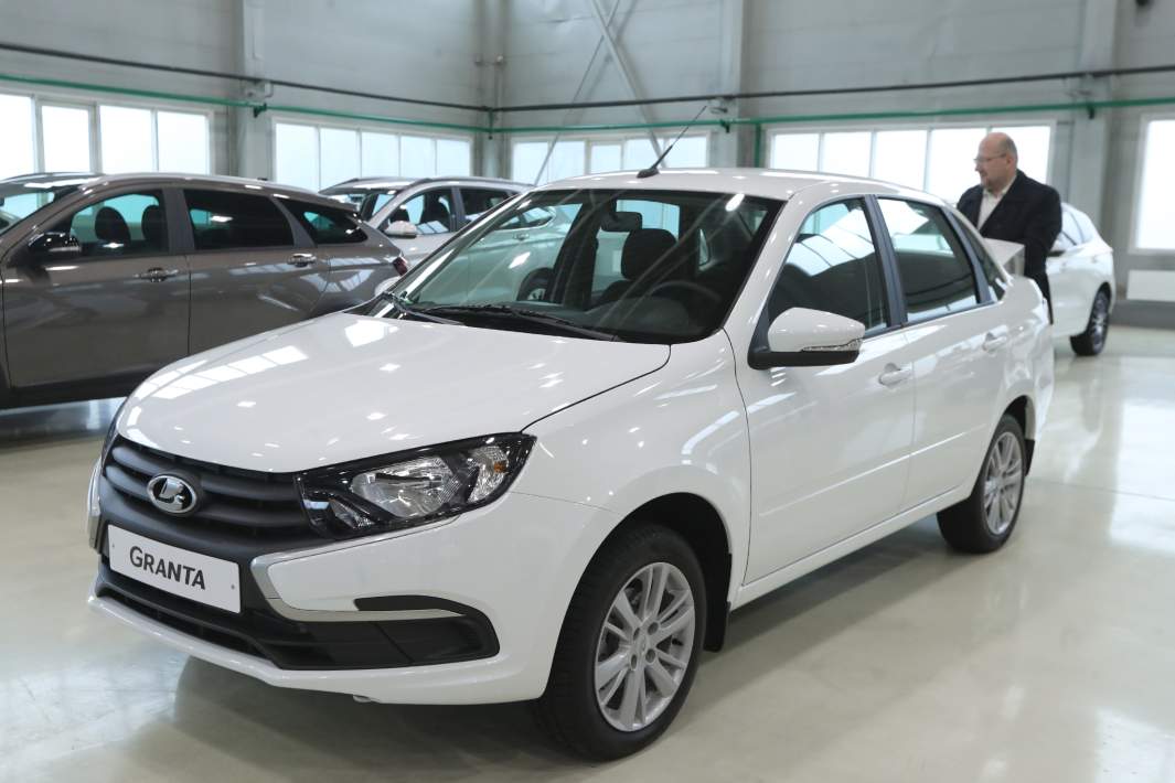 Автомобиль Lada Granta