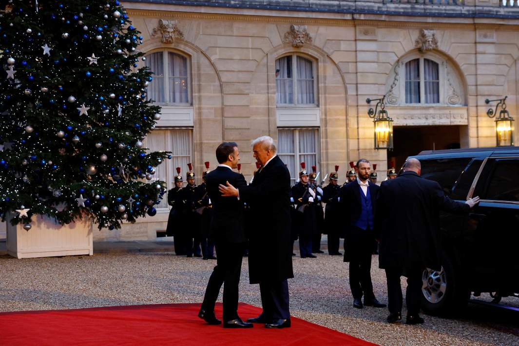 Макрон Трамп