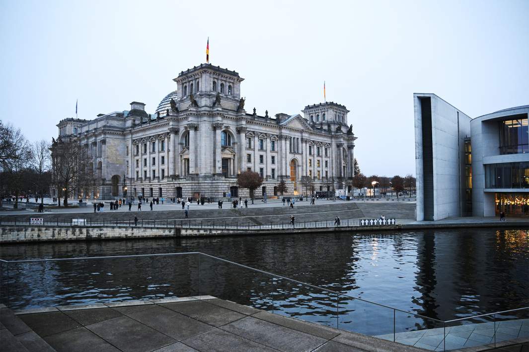 парламент
