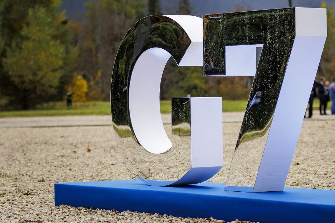 G7