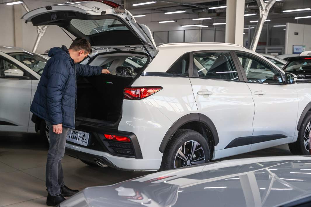 Автосалон