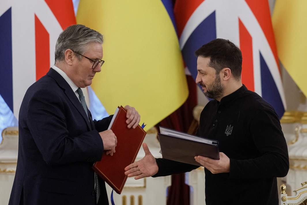 Президент Украины Владимир Зеленский и премьер-министр Великобритании Кир Стармер 