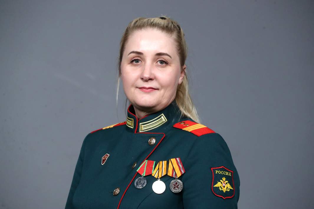 Старшая операционная медицинская сестра сержант Лариса Брун