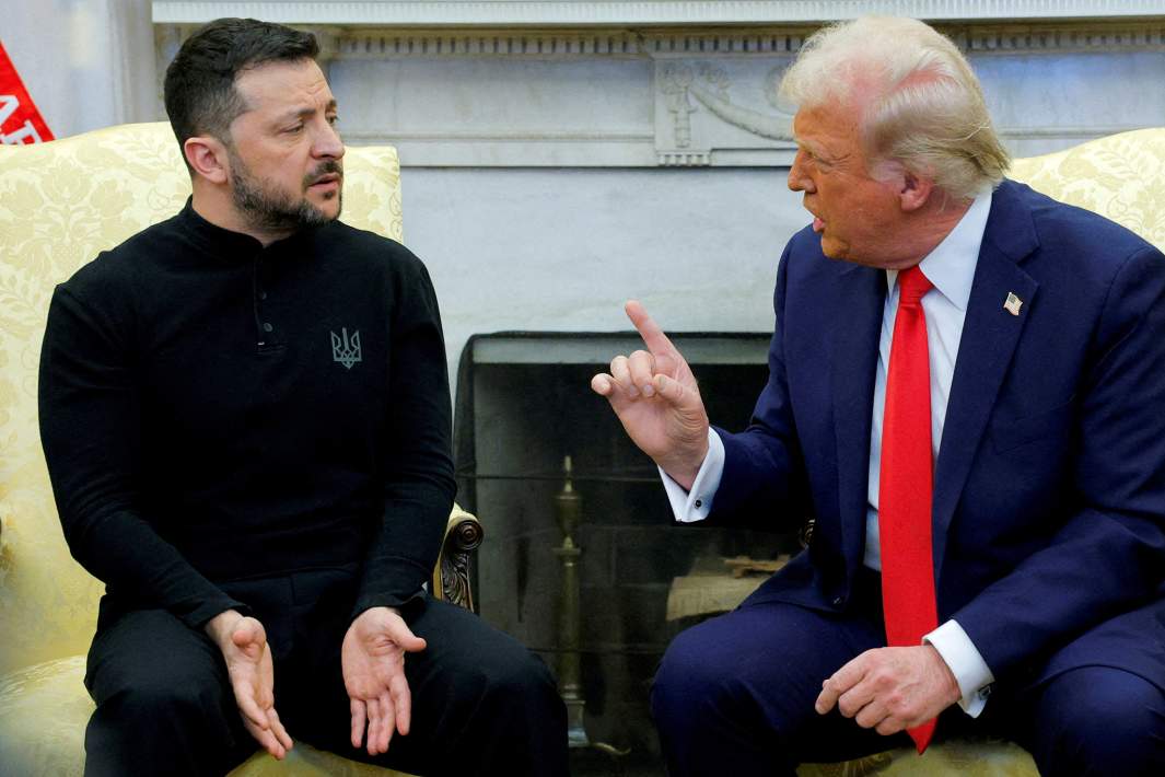 Президент США Дональд Трамп и президент Украины Владимир Зеленский во время встречи в Белом доме в Вашингтоне. 28 февраля 2025 года