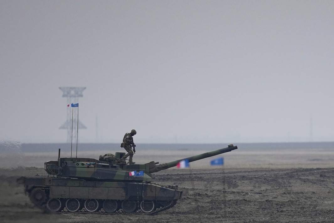 военные