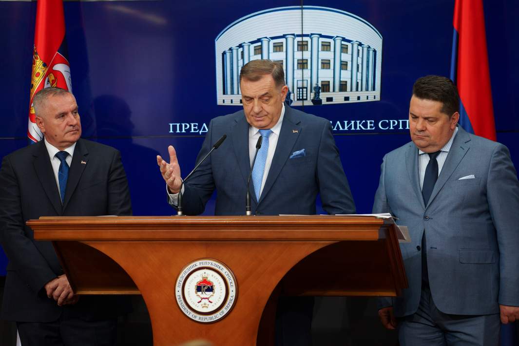 Милорад Додик