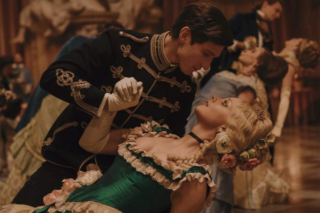 Кадр из фильма «Гадкая сестра»