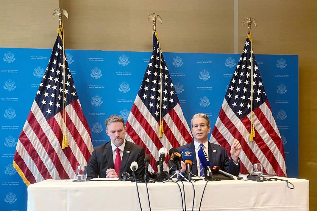 США