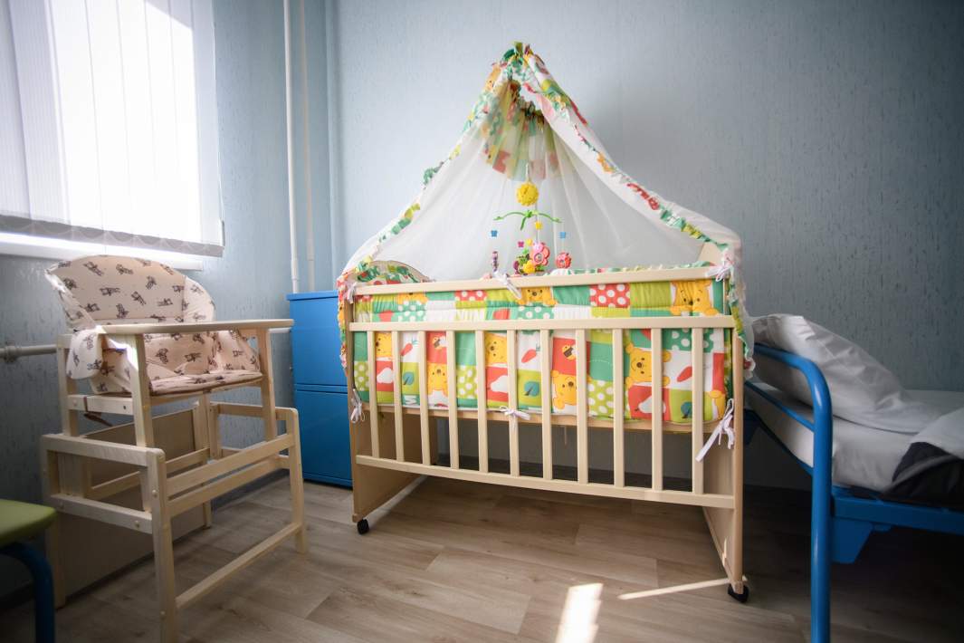 детская кроватка