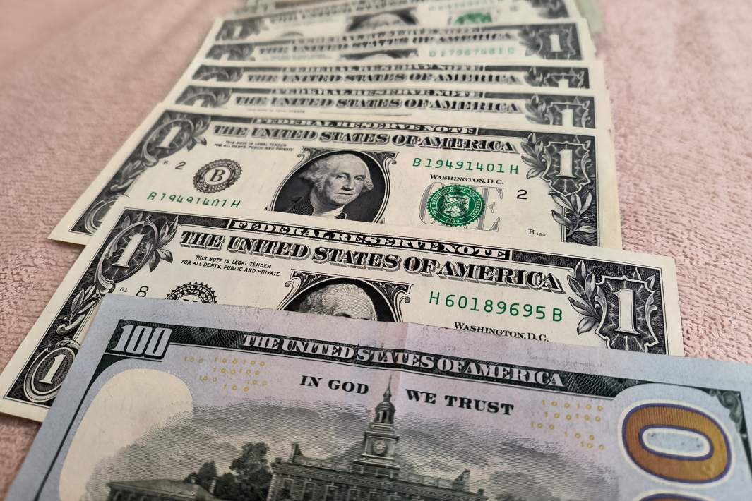 доллары