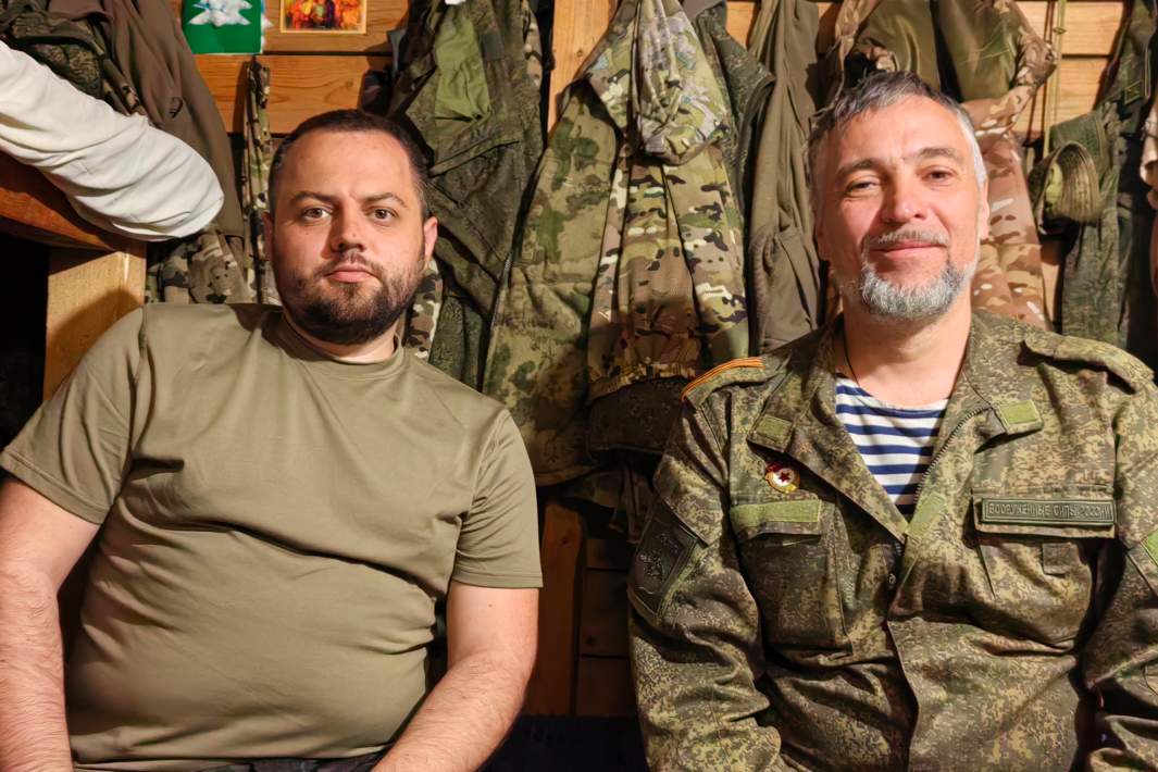Слева направо: Алекс и Седой
