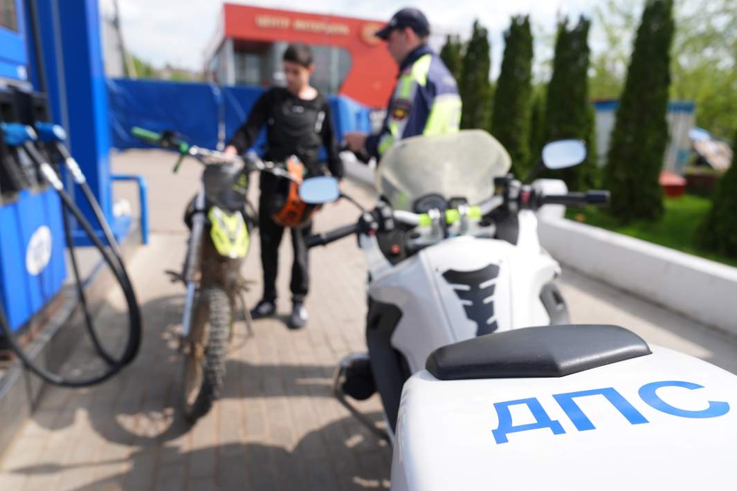 ДПС на заправке