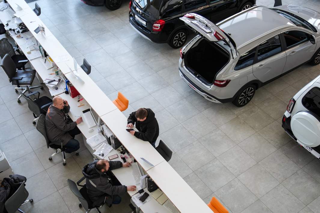 Автомобиль