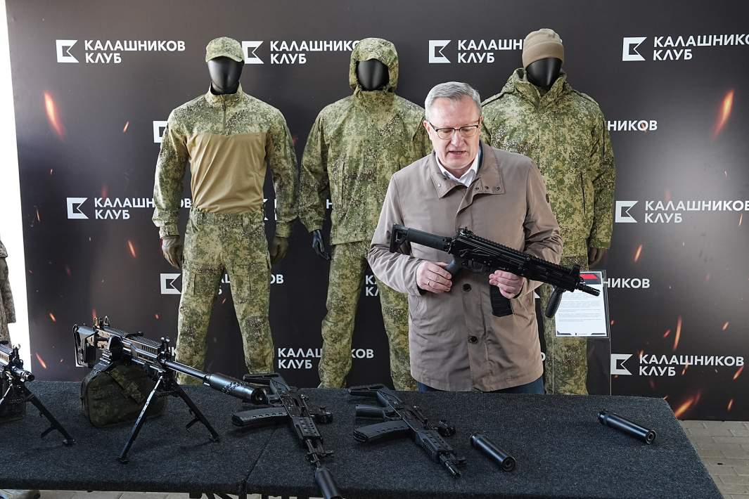 Главный конструктор концерна по стрелковому оружию Сергей Уржумцев