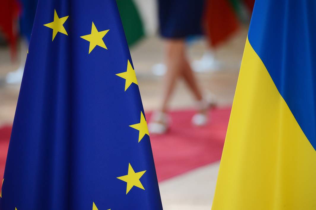 украина евросоюз флаги 
