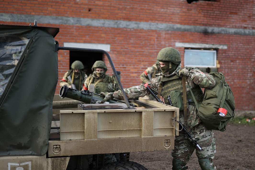 Военнослужащие ВС РФ