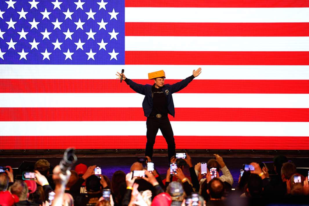 Куратор ведомства по повышению эффективности работы правительства США (DOGE) Илон Маск во время выступления на встрече членов комитета America в Висконсине