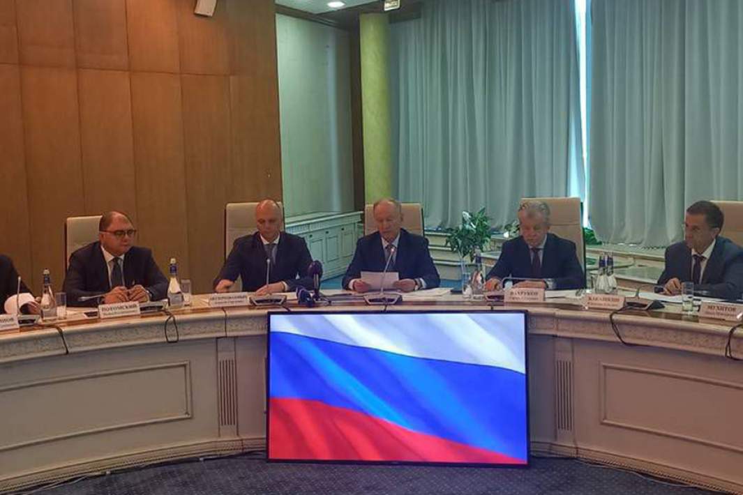 Помощник президента, председатель Морской коллегии РФ Николай Патрушев на совещании в Калининграде