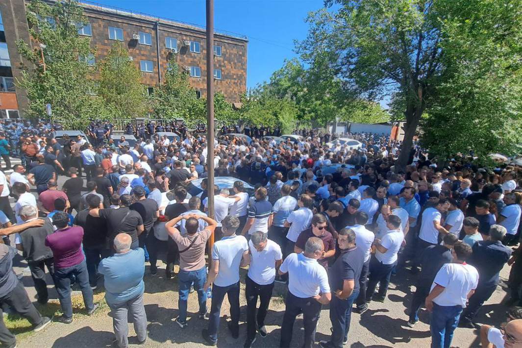 Толпа