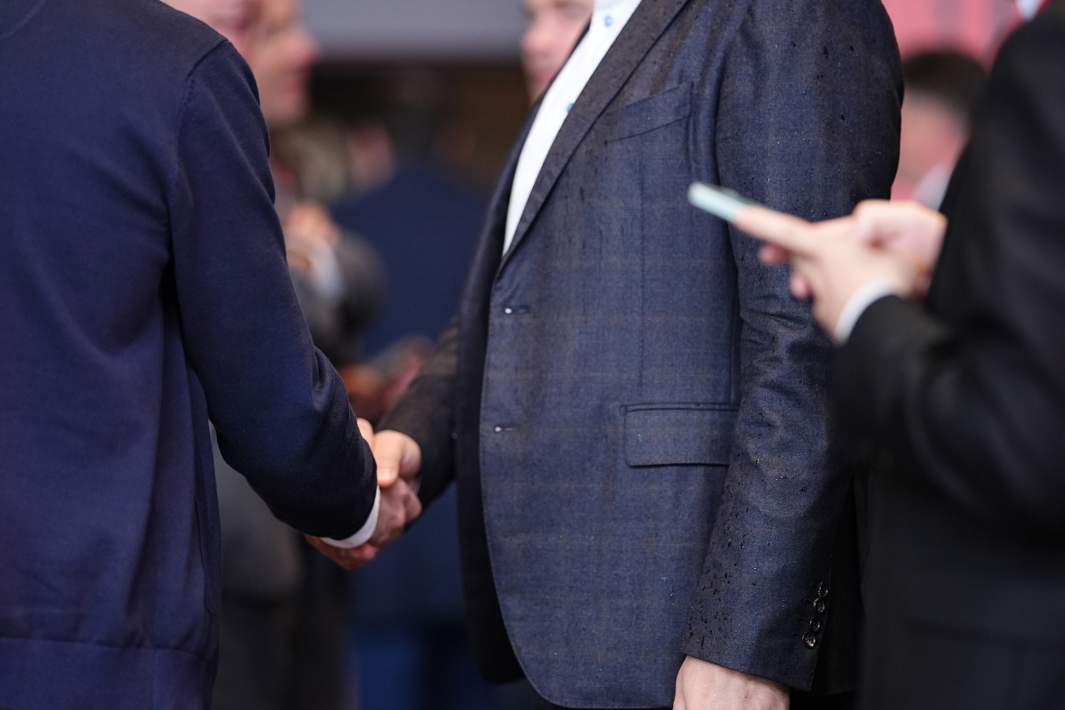 Рукопожатие