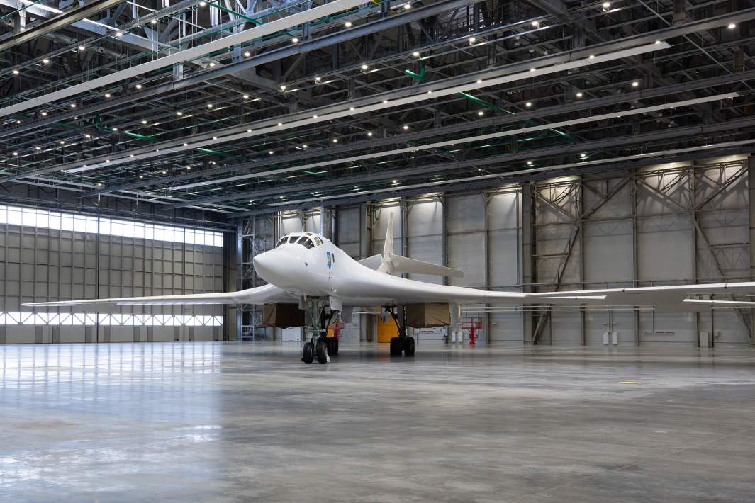 Ракетоносец Ту-160М