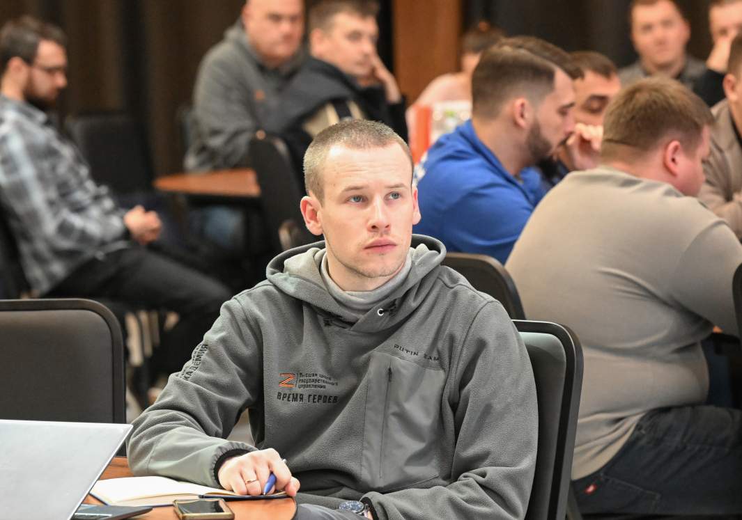 участник программы время героев