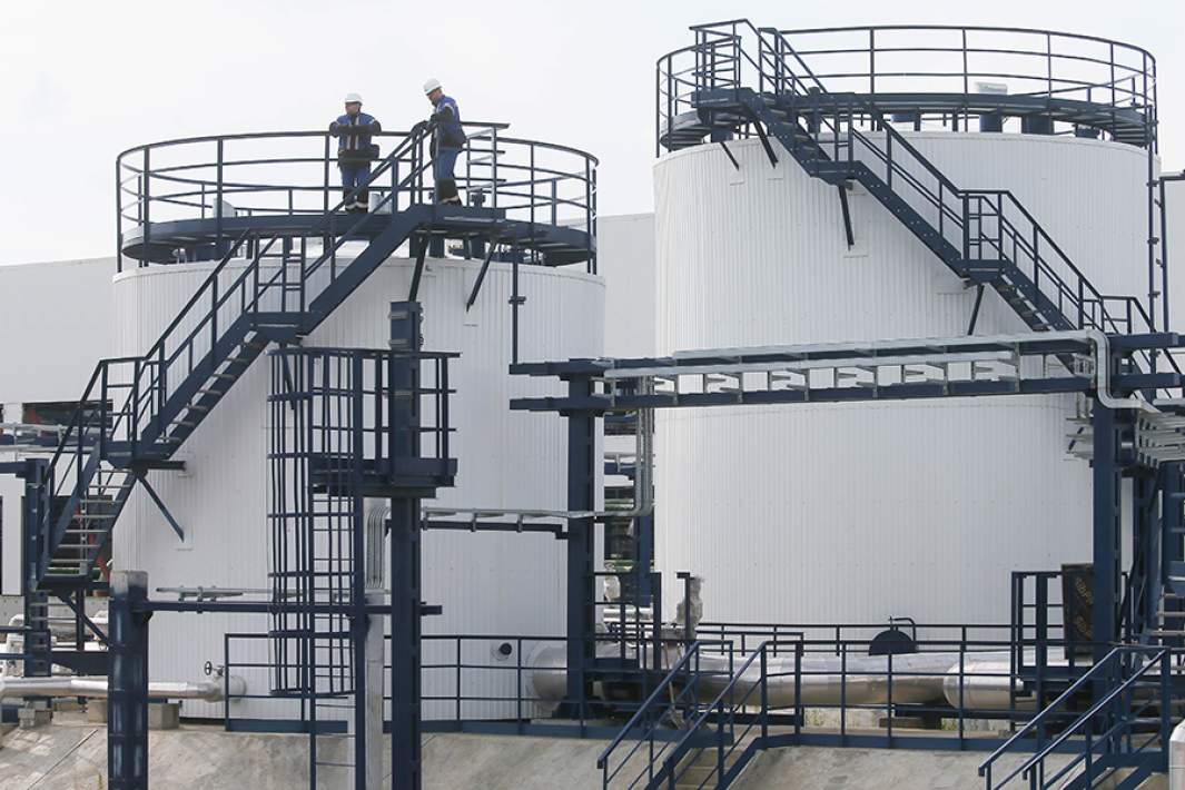 Нефтеперерабатывающий завод