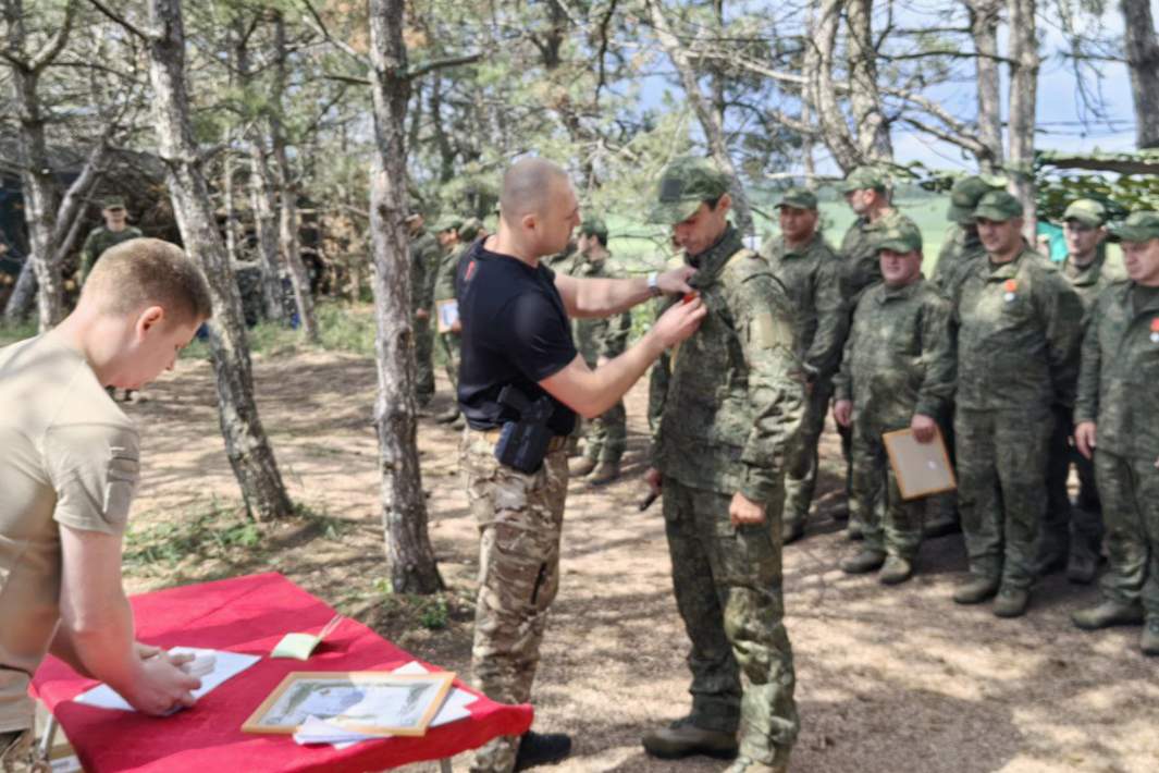Военные