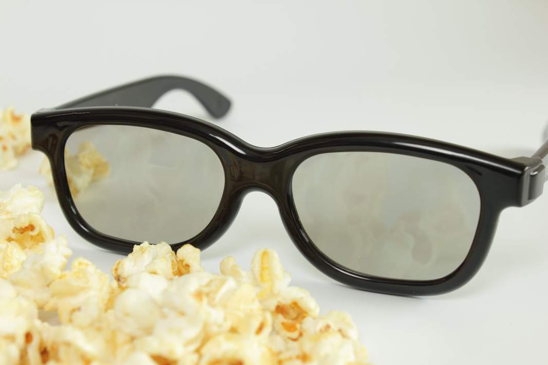 попкорн и очки