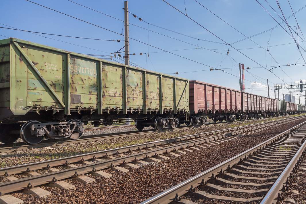 Товарный поезд 