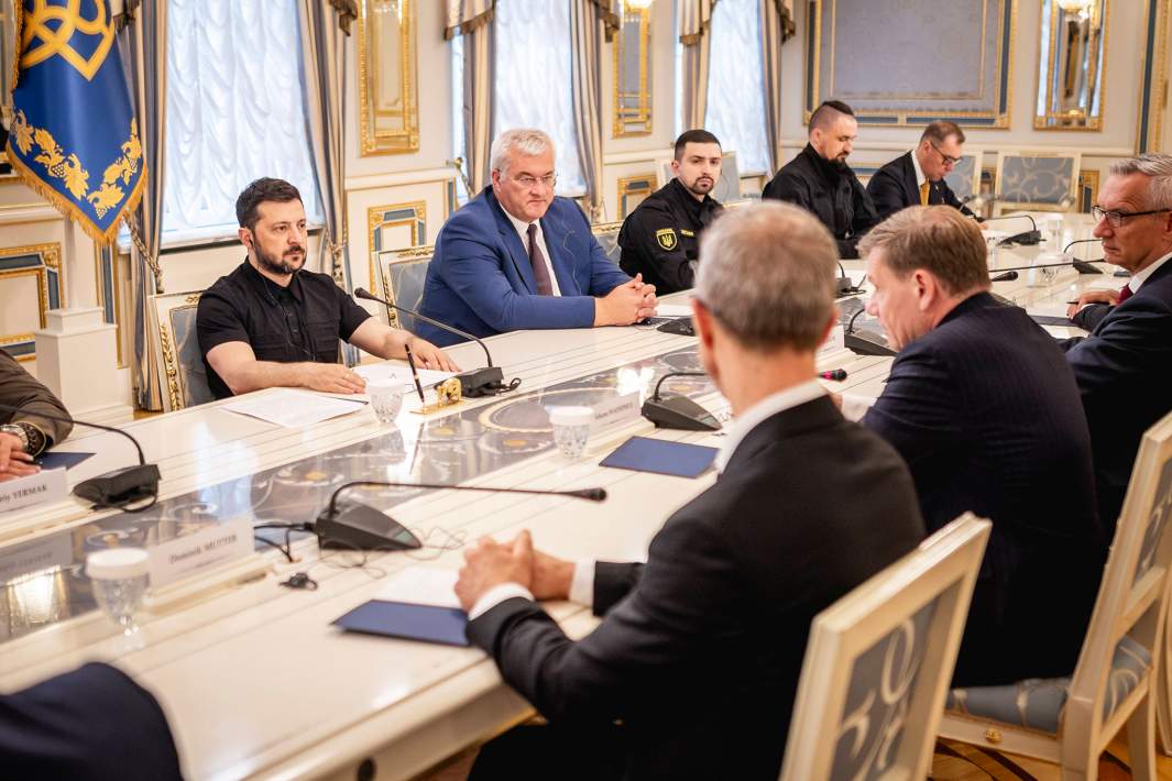 Встреча президента Украины Владимира Зеленского с главой немецкого МИДа Йоханном Вадефулем в Киеве, 30 июня 2025 года