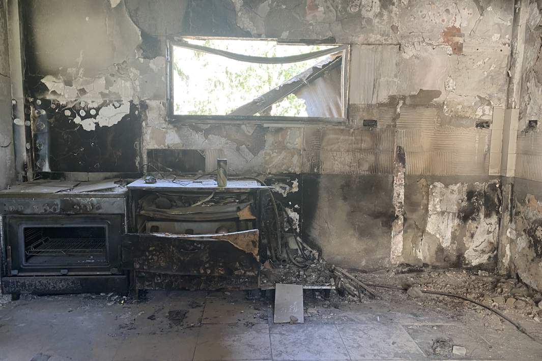 разрушенный дом