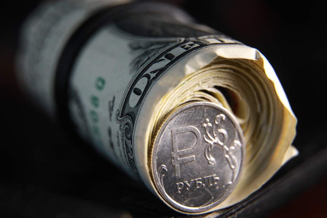 Доллар и рубль 