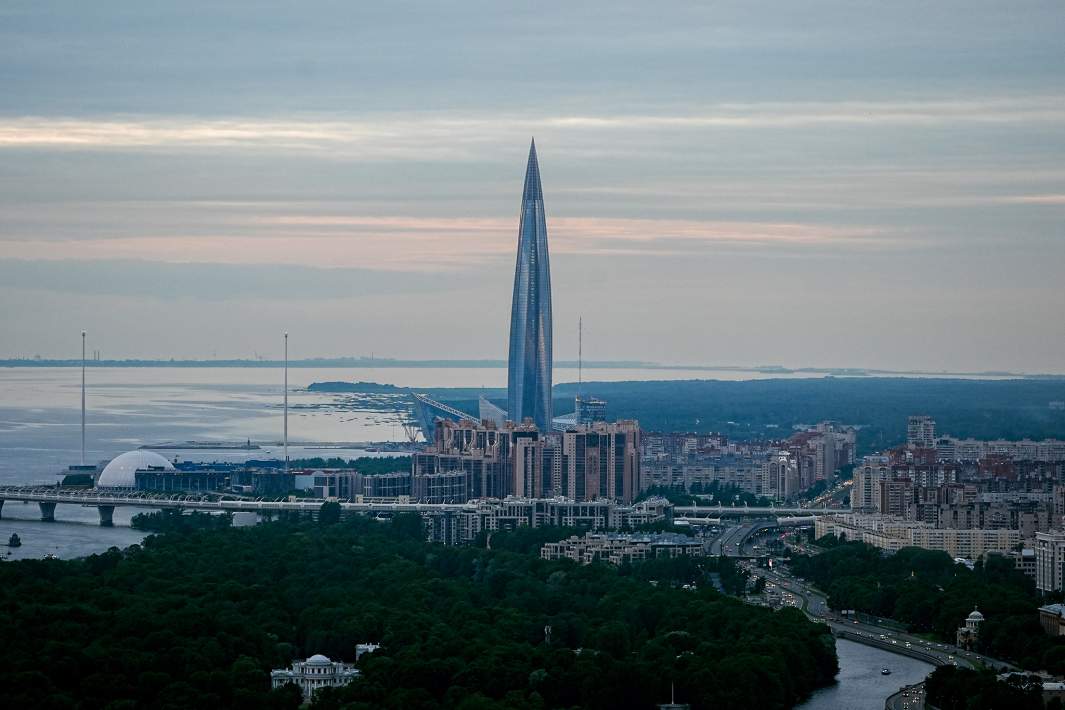 Город
