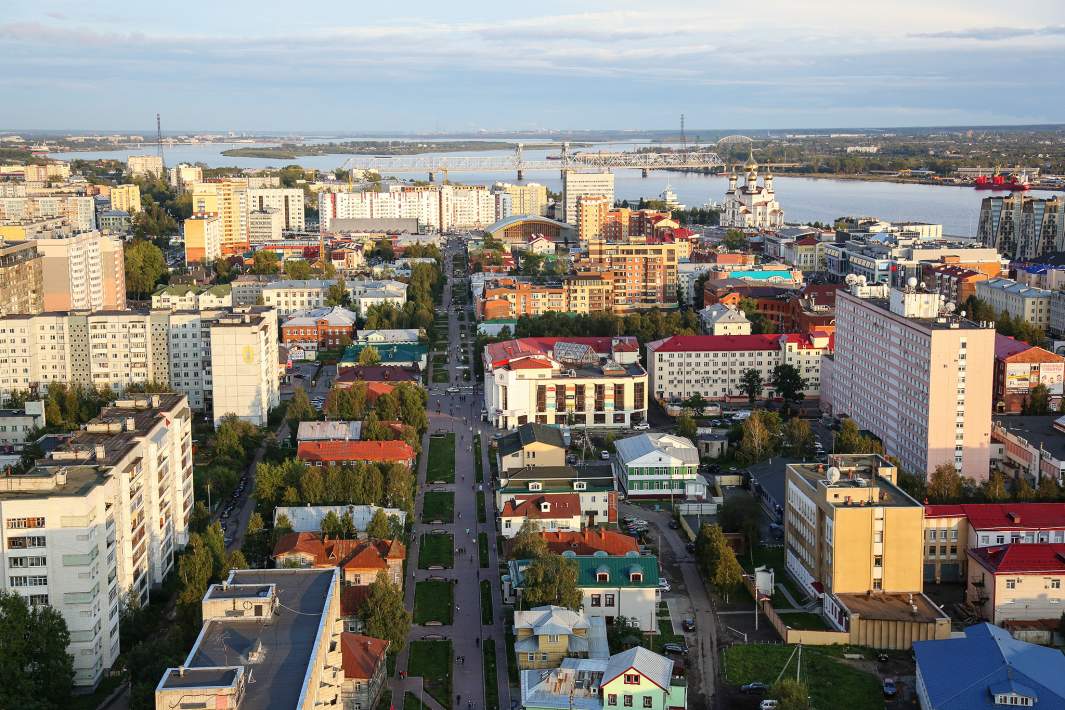 Вид на центральную часть города Архангельска