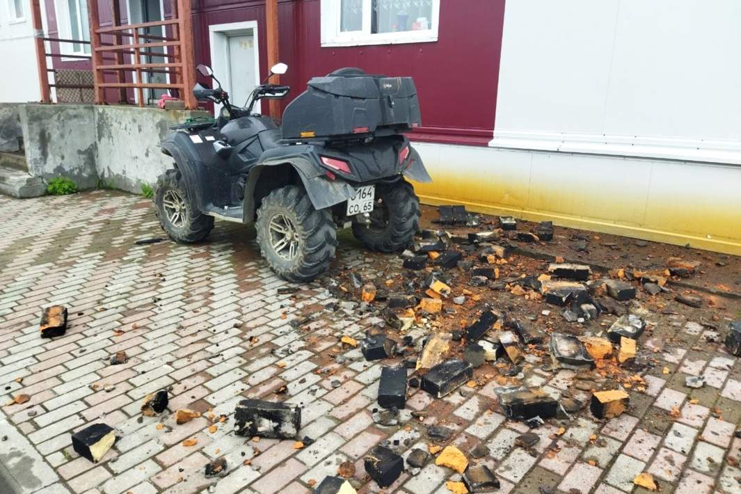 Печные трубы развалились в домах в Северо-Курильске во время сильнейшего землетрясения